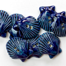 Load image into Gallery viewer, x50 Shell Buttons