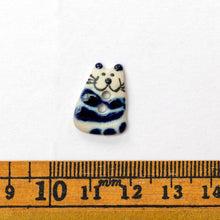 Load image into Gallery viewer, x50 Blue Smiling Cat Buttons