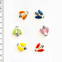 Load image into Gallery viewer, L014 Bee Buttons