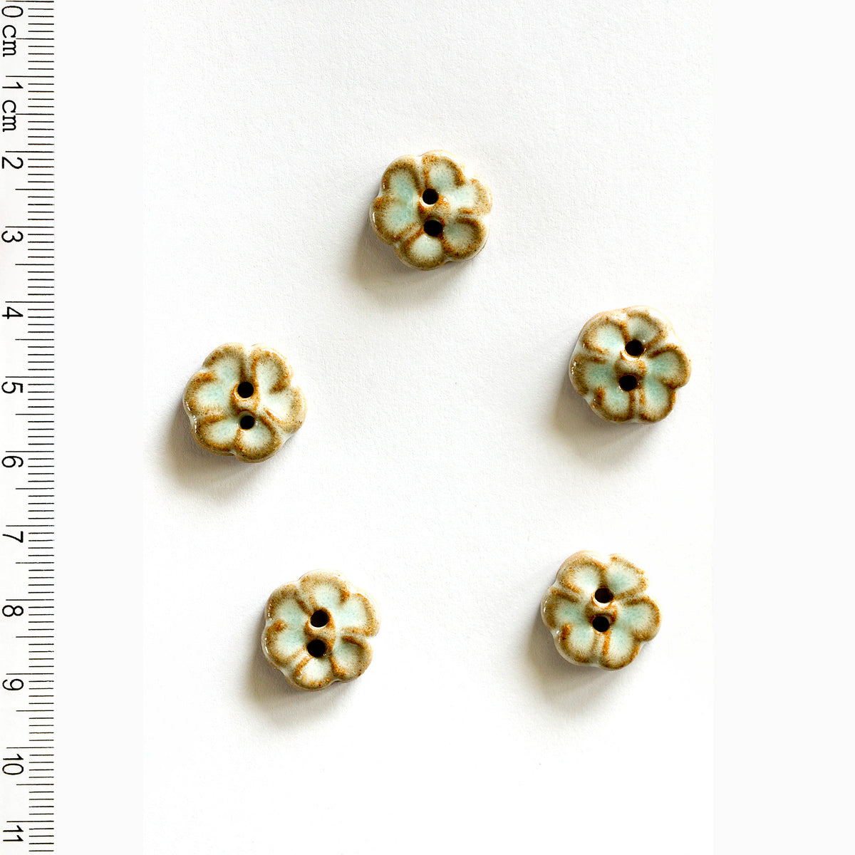 L573 Flowers ButtonMad