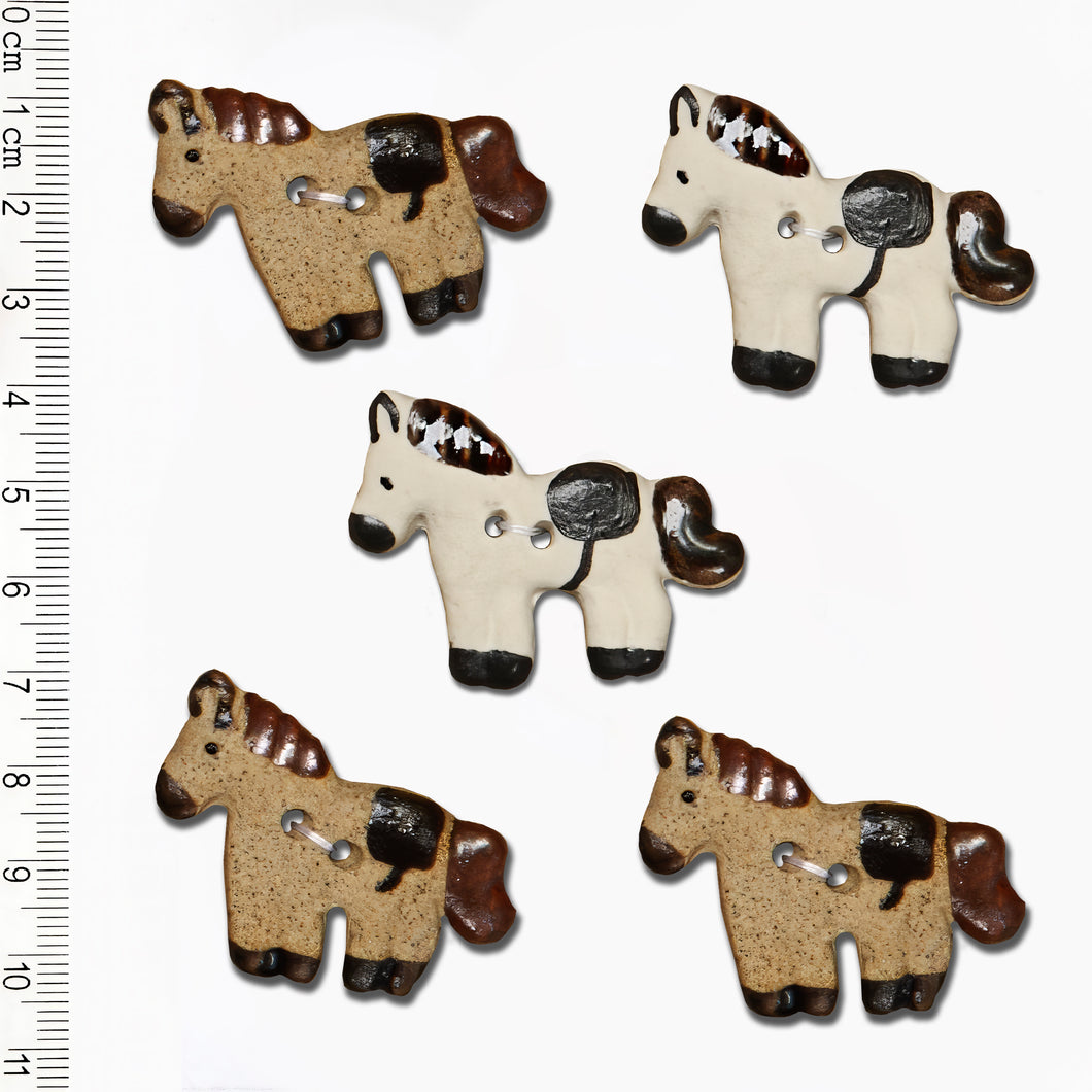L121 Brown and White Horse Buttons