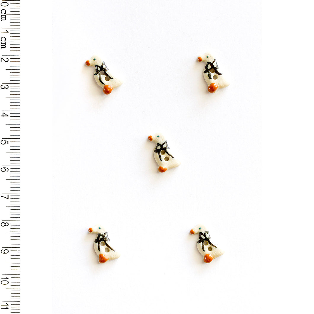 L527 Tiny Geese Buttons