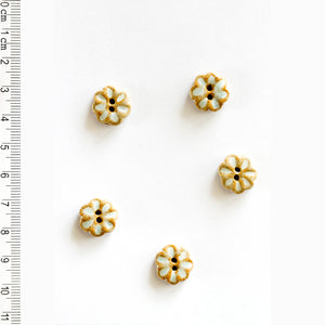 L551 Flowers