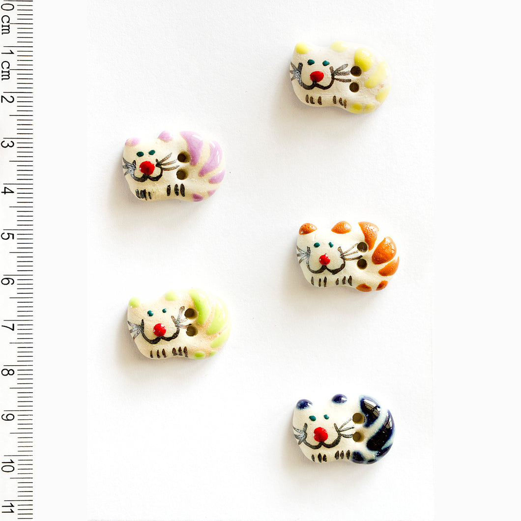 L032 Cat Buttons