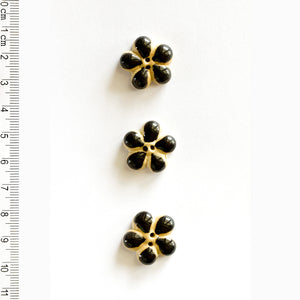 L594 Black Flower Buttons