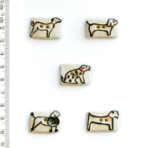 L582 Dog Buttons
