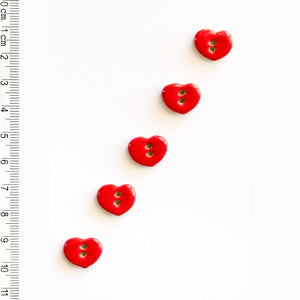 L559 Red Heart Buttons