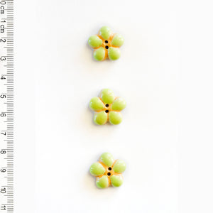 L595 Green Flowers