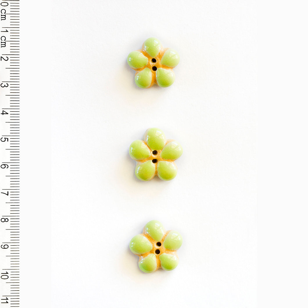 L595 Green Flowers