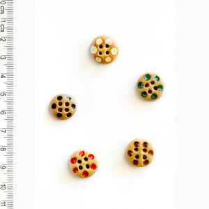 L571 Colourful Dot Buttons