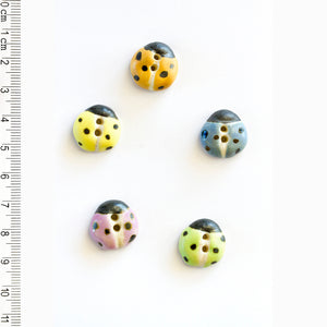 L005 Ladybird Buttons