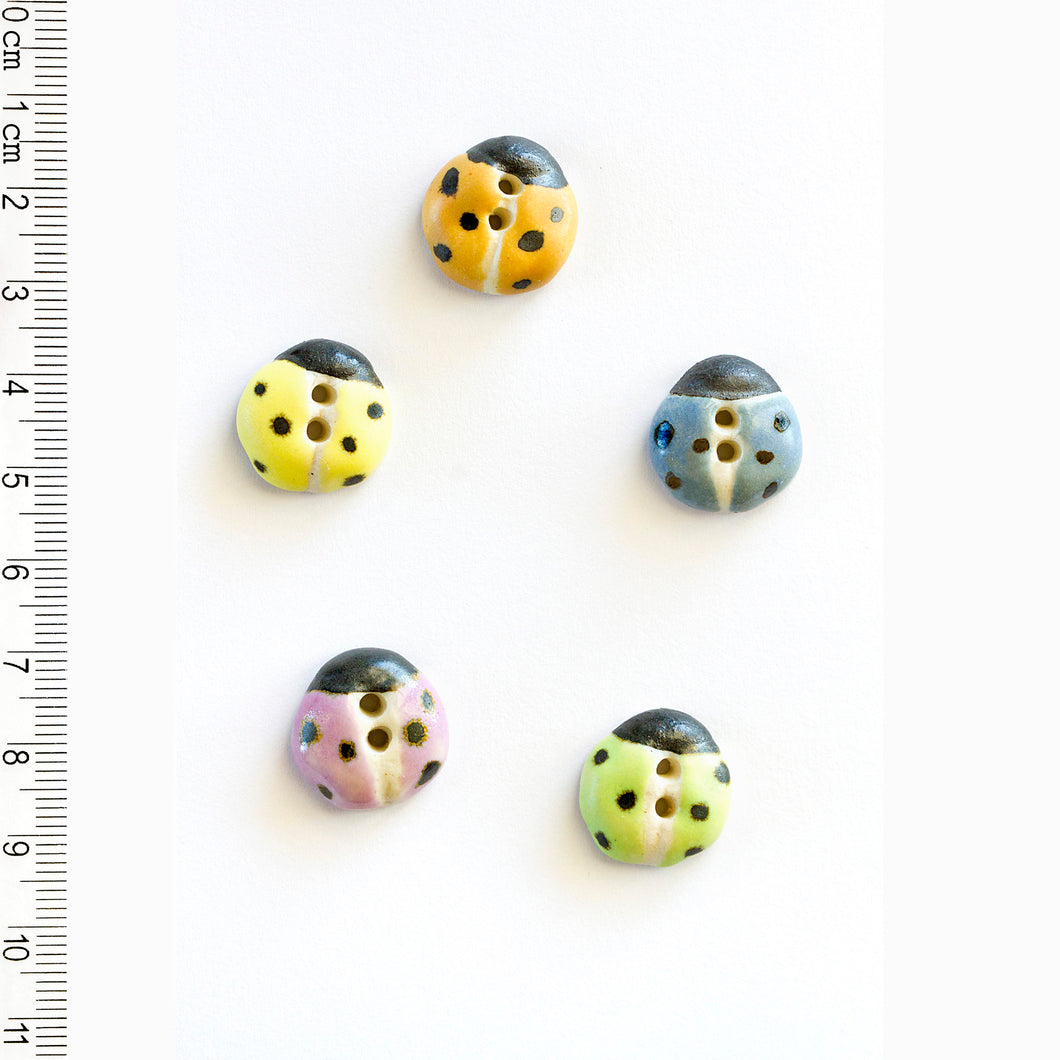 L005 Ladybird Buttons