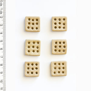 L576 Square 9 Hole Buttons