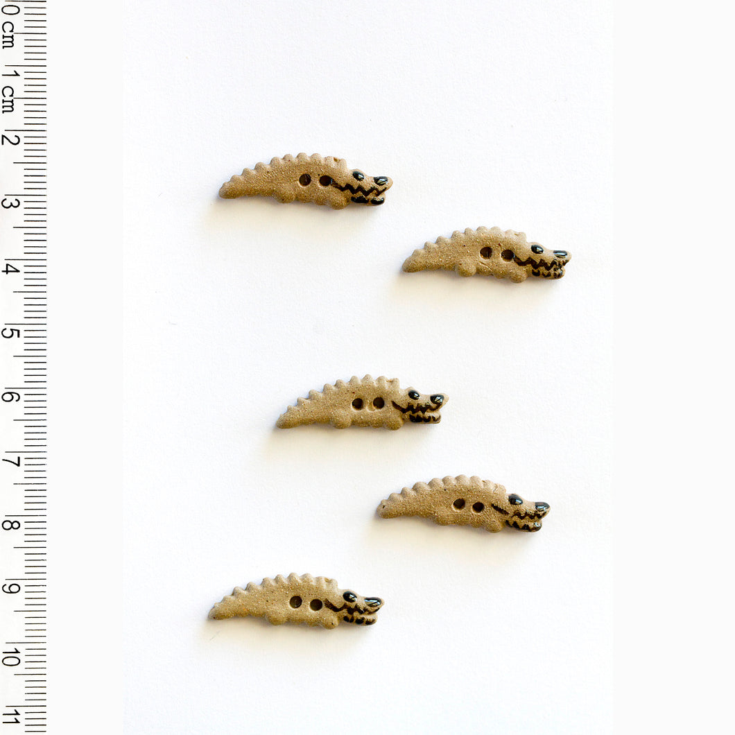 L575 Crocodile Buttons