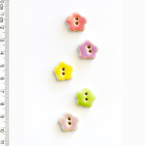 L085 Flower Buttons